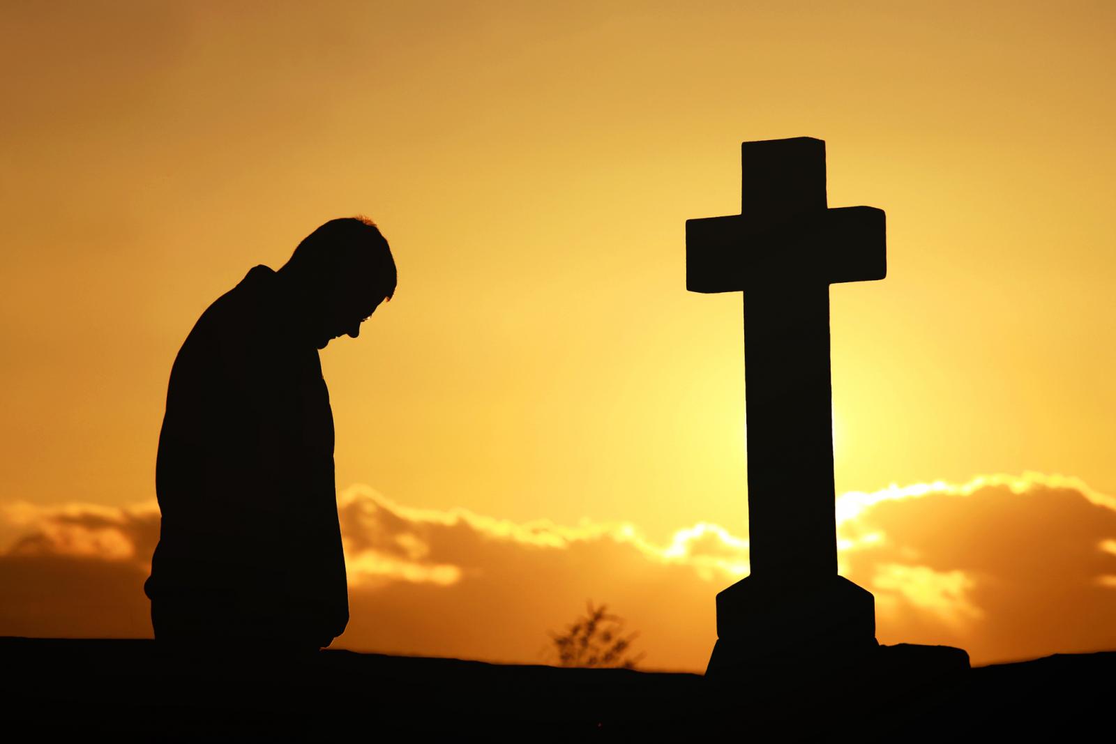A man pays his respects