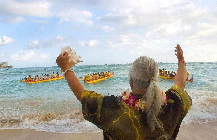 Hawaiian burial