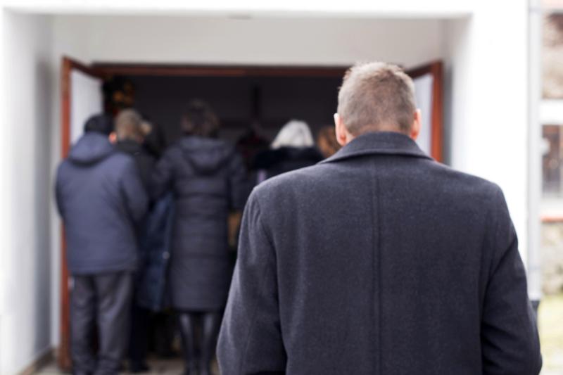 Can You Have Funerals on a Saturday or Sunday? LoveToKnow