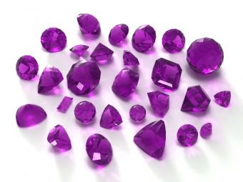 https://cf.ltkcdn.net/engagementrings/images/slide/163016-800x600-amethyst.jpg