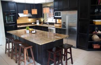 Cocina moderna con isla grande