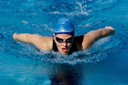 Swimmer using the breaststroke