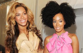 Singers Beyonce and Solange Knowles