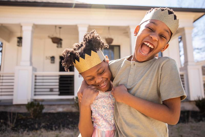 25 Sibling Games for Creative Fun Without the Rivalry | LoveToKnow