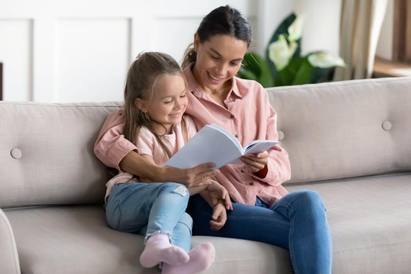 12 Heartfelt Poems to Celebrate the Special Bond with Your Niece | LoveToKnow
