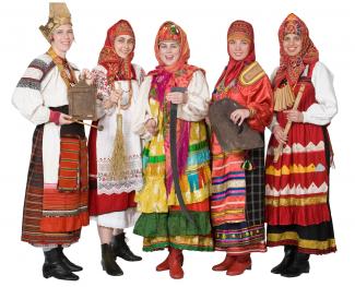 Russian 
traditional costume