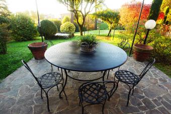 Garden patio with earth elements