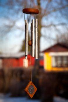 Metal wind chimes