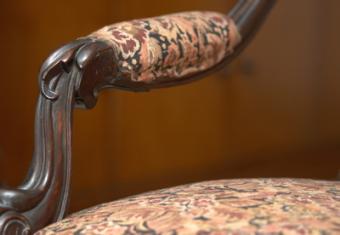 Traditional Chair Arm