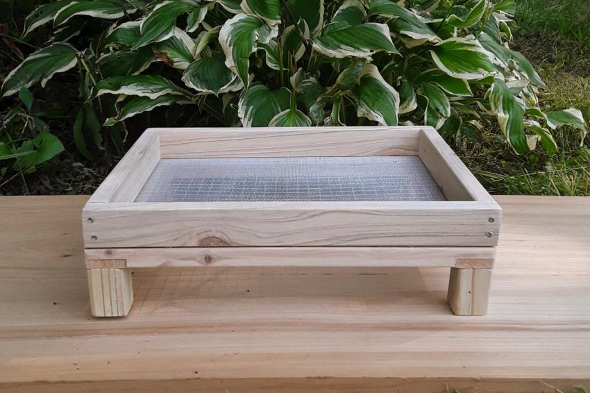 10 DIY Bird Feeder Ideas to Feed Your Feathered Friends LoveToKnow