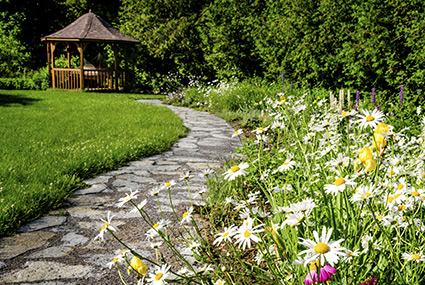 Flagstone path