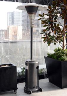 Free-standing patio heater