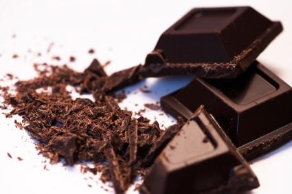 Chocolate bar and shavings
