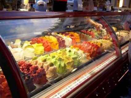 Gelato with fruit