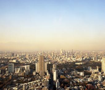 https://cf.ltkcdn.net/greenliving/images/slide/144137-749x641r1-Tokyo-Japan-Pollution.jpg