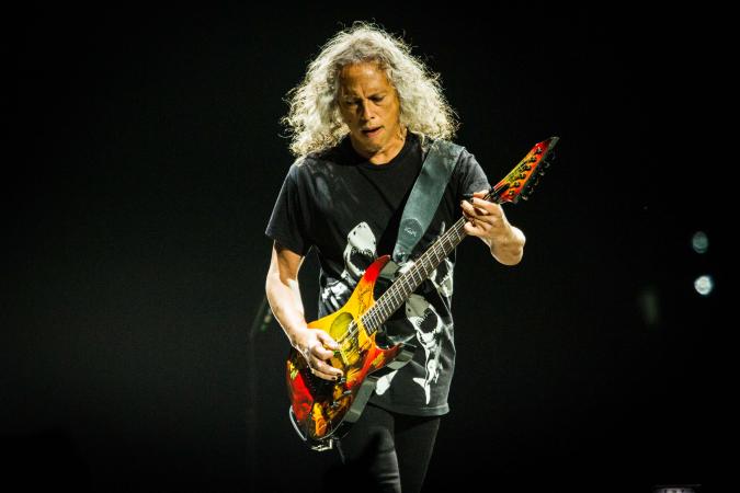 Kirk Hammett performing live in Italy