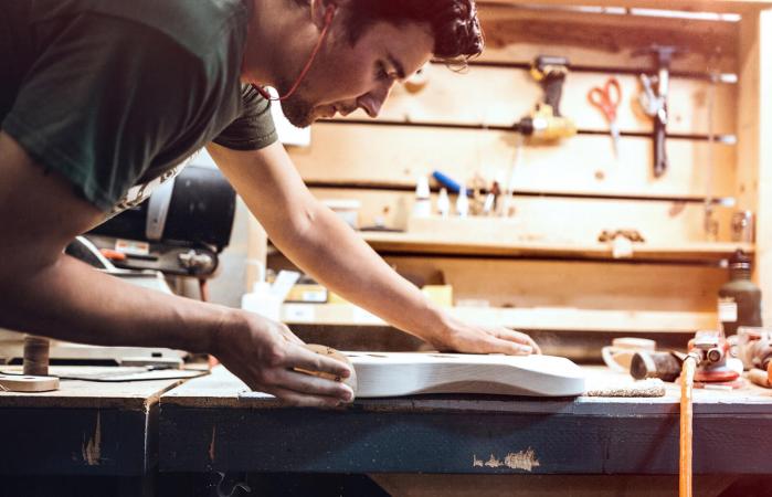 Build an Electric Guitar
