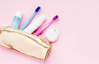 12 Things You Should Always Keep in Your Purse