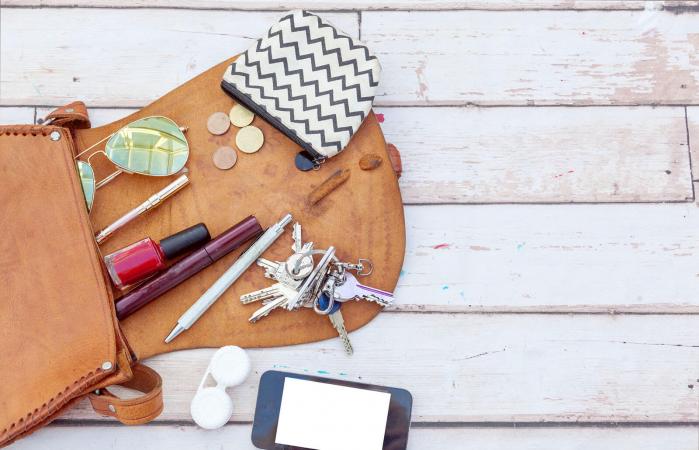 Woman purse essentials