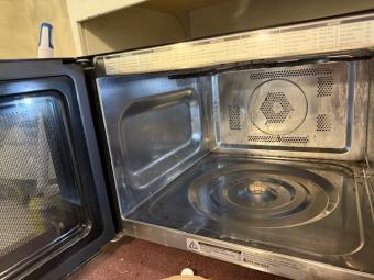 Microwave after five minutes with lemon and a quick wipe.
