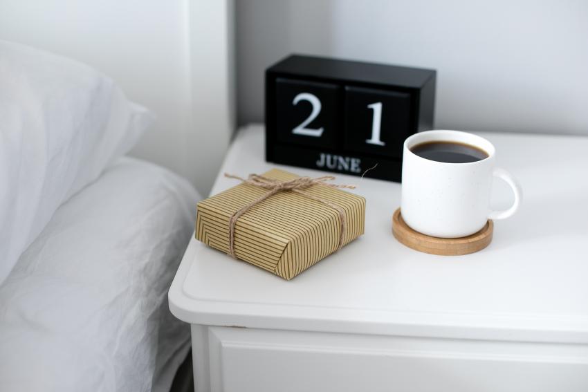 11 Dorm Decor Ideas for Guys to Create a Personalized Space | LoveToKnow