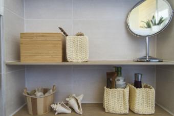 How To Style Bathroom Shelves - Jordecor