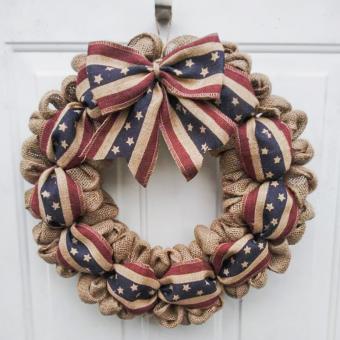 10 DIY Fourth of July Wreaths That Are Star-Spangled Awesome