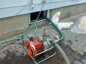 flood damage cleanip