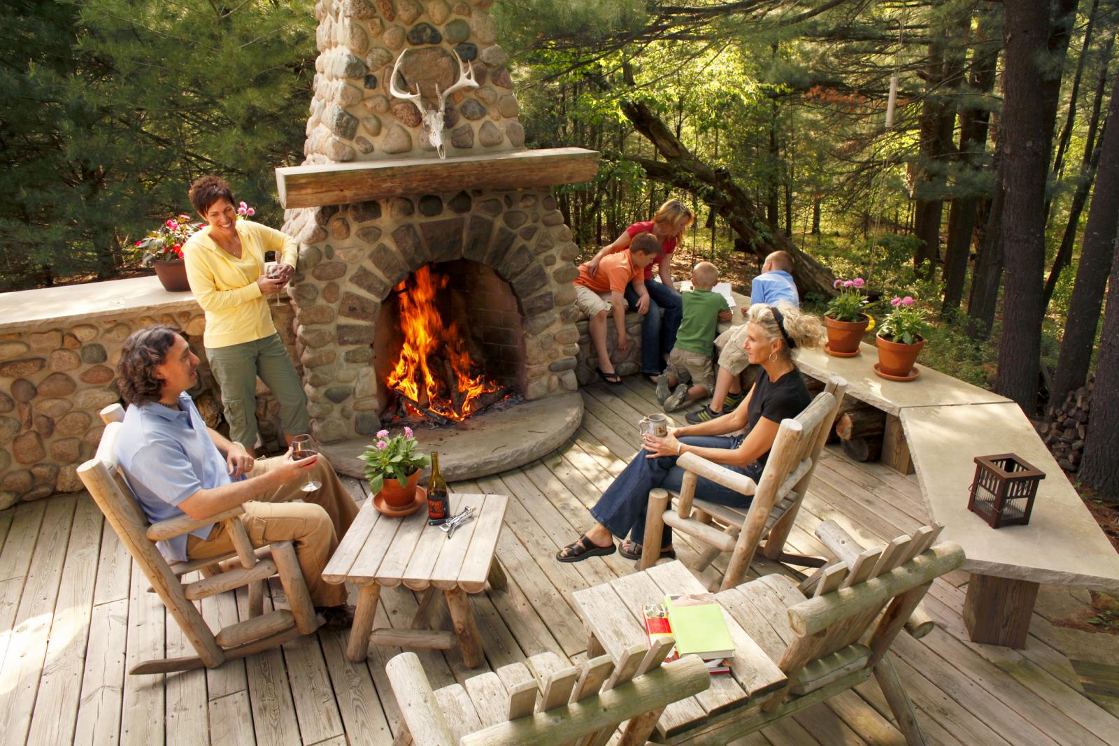 Family Entertaining On Deck