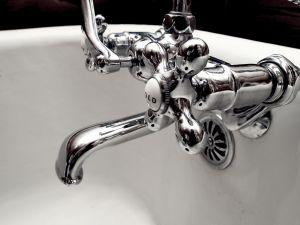 Bathtub faucet installation