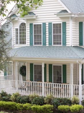 Attached Front Porch
