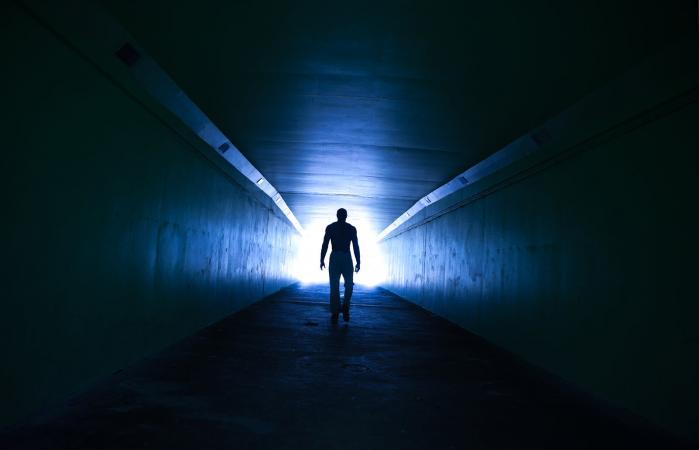walk toward the light