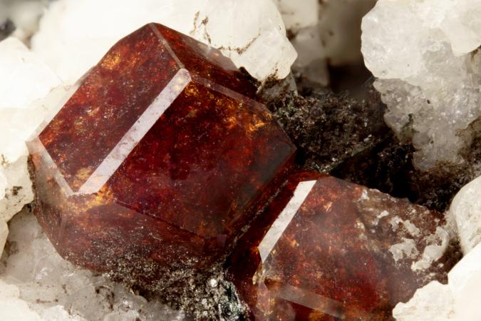 Garnet Mineral
