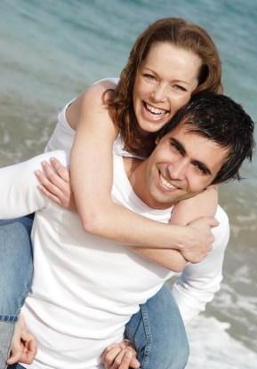 https://cf.ltkcdn.net/horoscopes/images/std/53063-289x415-Happy_Couple.jpg