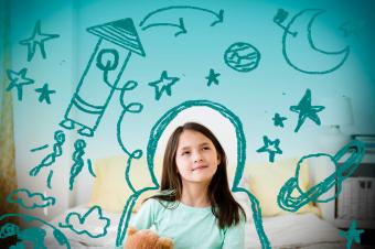 niño acuario soñando con imagenes espaciales