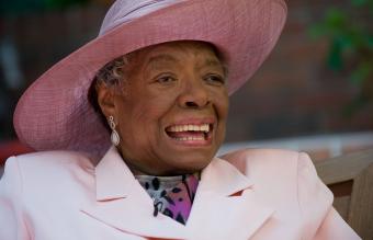La poetisa Dra. Maya Angelou