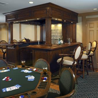 https://cf.ltkcdn.net/interiordesign/images/slide/172166-850x850-Poker-table-home-bar-Gardner-Fox-sm.jpg