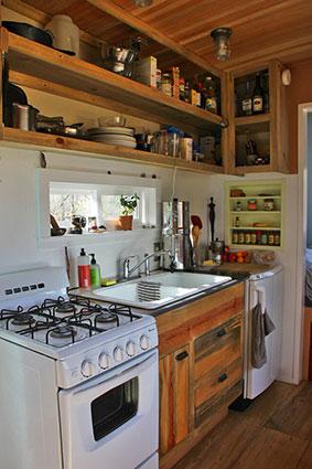 full-size-kitchen-in-tiny-house.jpg