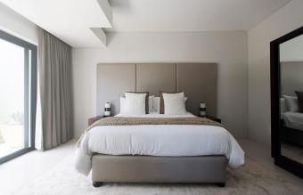 Modern white and beige bedroom