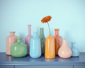 https://cf.ltkcdn.net/interiordesign/images/slide/334140-850x680-vases-1441434449.jpg