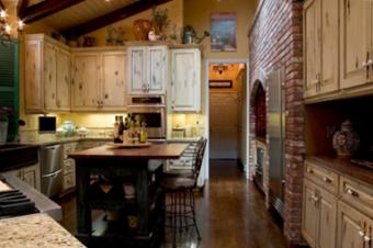 Kitchen_French_Country_Rustic.jpg