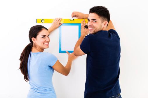 how to hang pictures