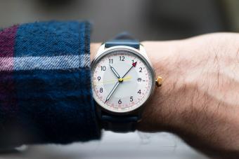 Wrist Watch with White Dial and leather strap