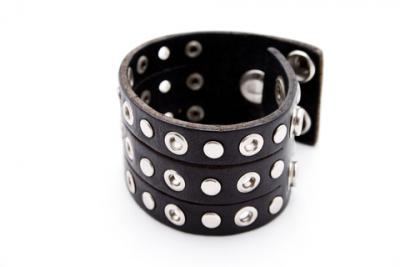 Fashion Leather Wrap Bracelets Lovetoknow Studded Leather Bracelet