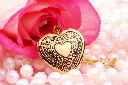 heart locket