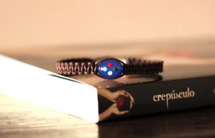 Bella's Bracelet by Artfire seller Embracestyles