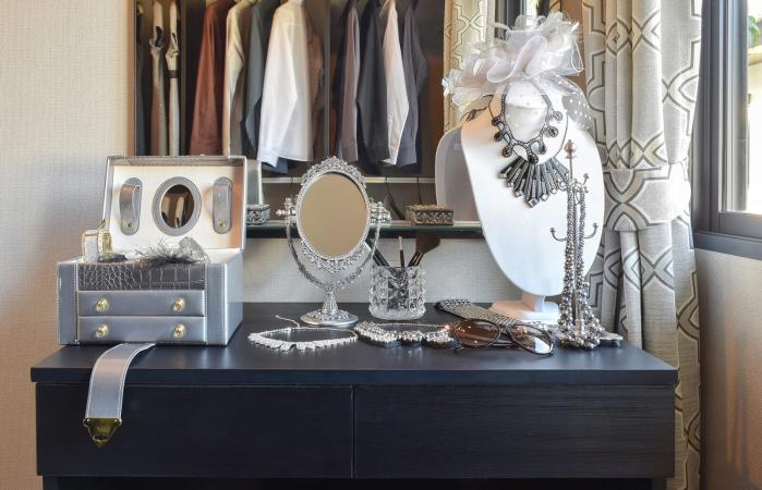 Jewelry holder on a dresser