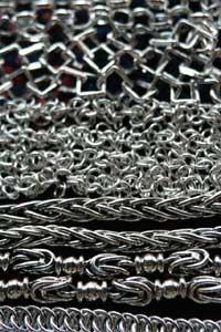 A variety of men's chains