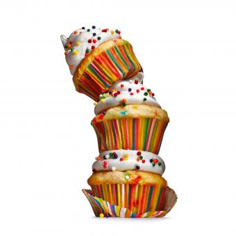 https://cf.ltkcdn.net/kids/images/slide/241230-850x850-striped-cupcakes-with-sprinkles.jpg