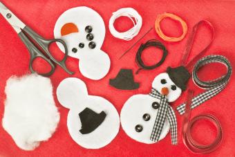 DIY Christmas felt snowman decoration